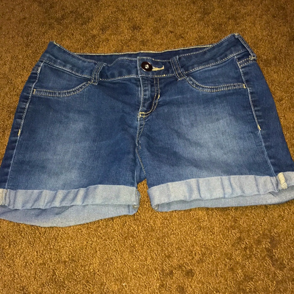 City Streets Denim size 1 denim jean shorts     EUC